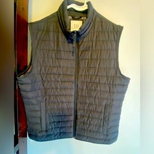 Women’s size Lg puffer Vest.